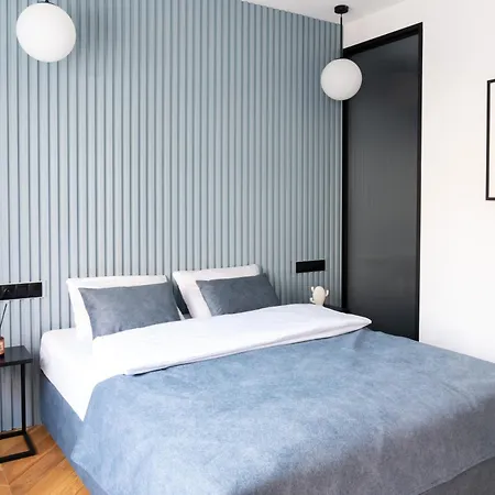 Grodzka Stare - Dream 耶莱尼亚古拉