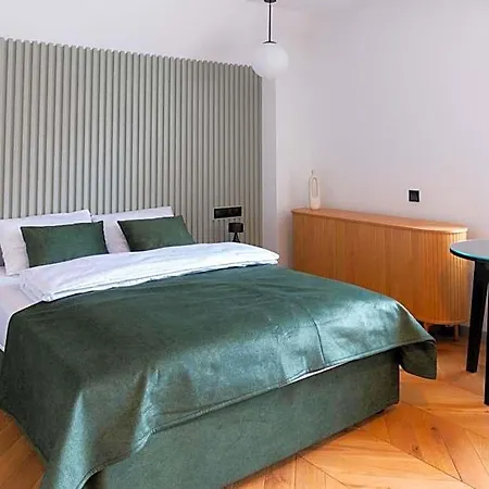 Apartahotel Grodzka Boutique Aparthotel - Stare Miasto Jelenia Góra